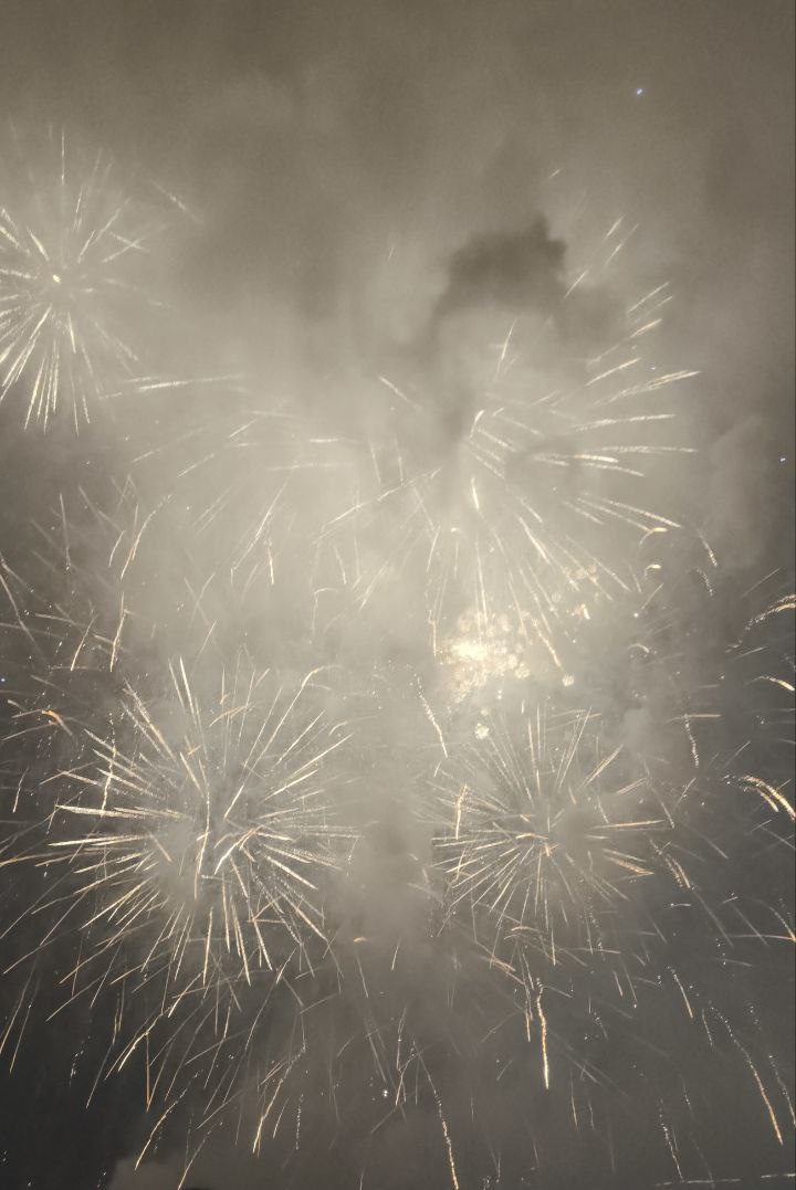 Салют в честь 439-летия Тюмени 