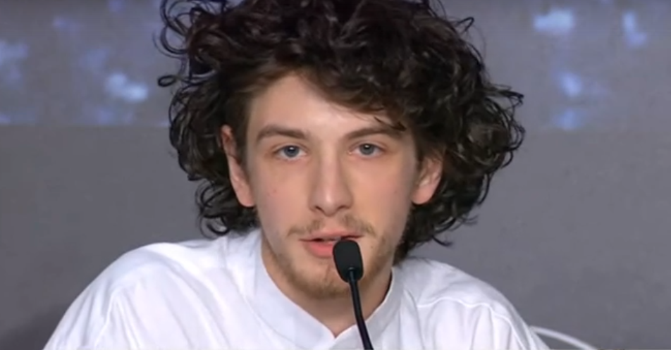    Марк Эйдельштейн. Фото: стоп-кадр трансляции пресс-конференции в Каннах