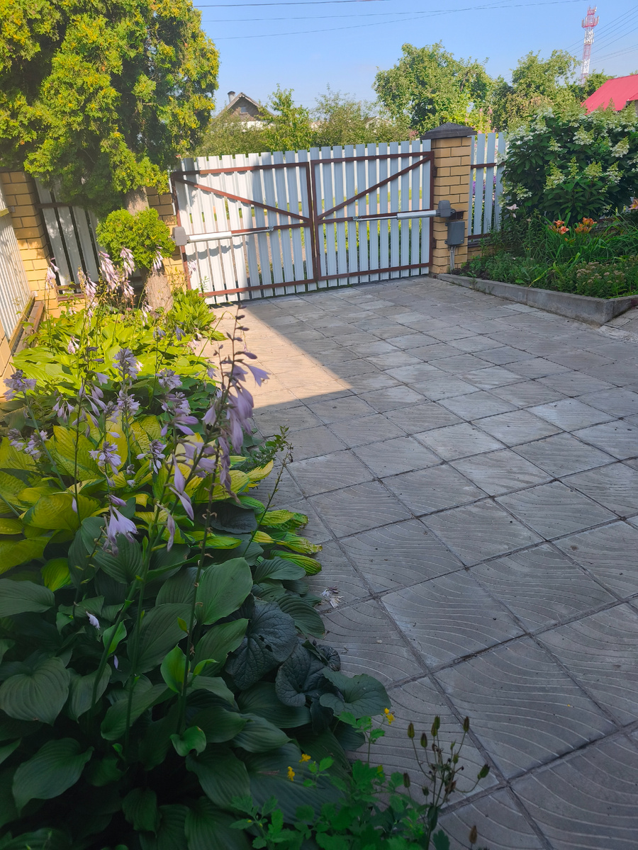 Бардюр из хост