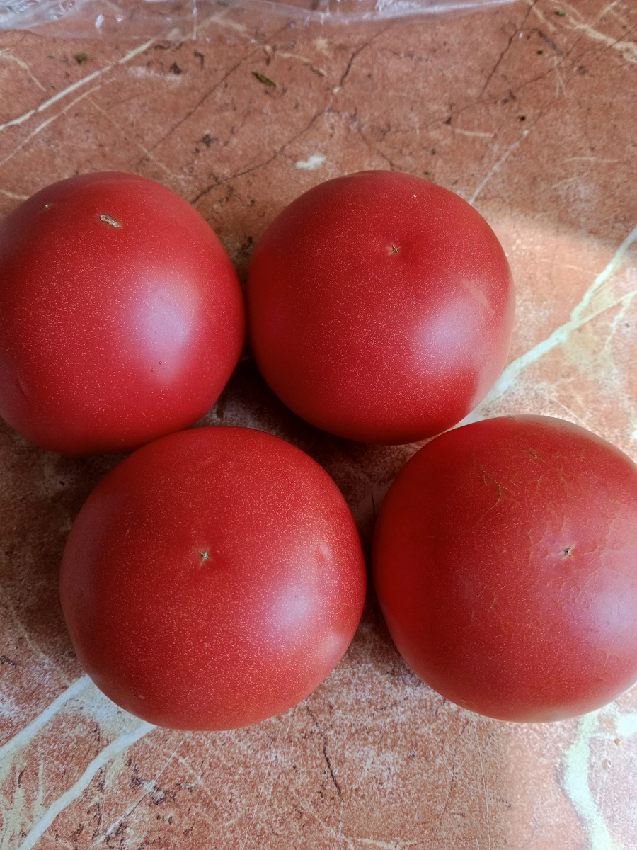 Помидоры розовые