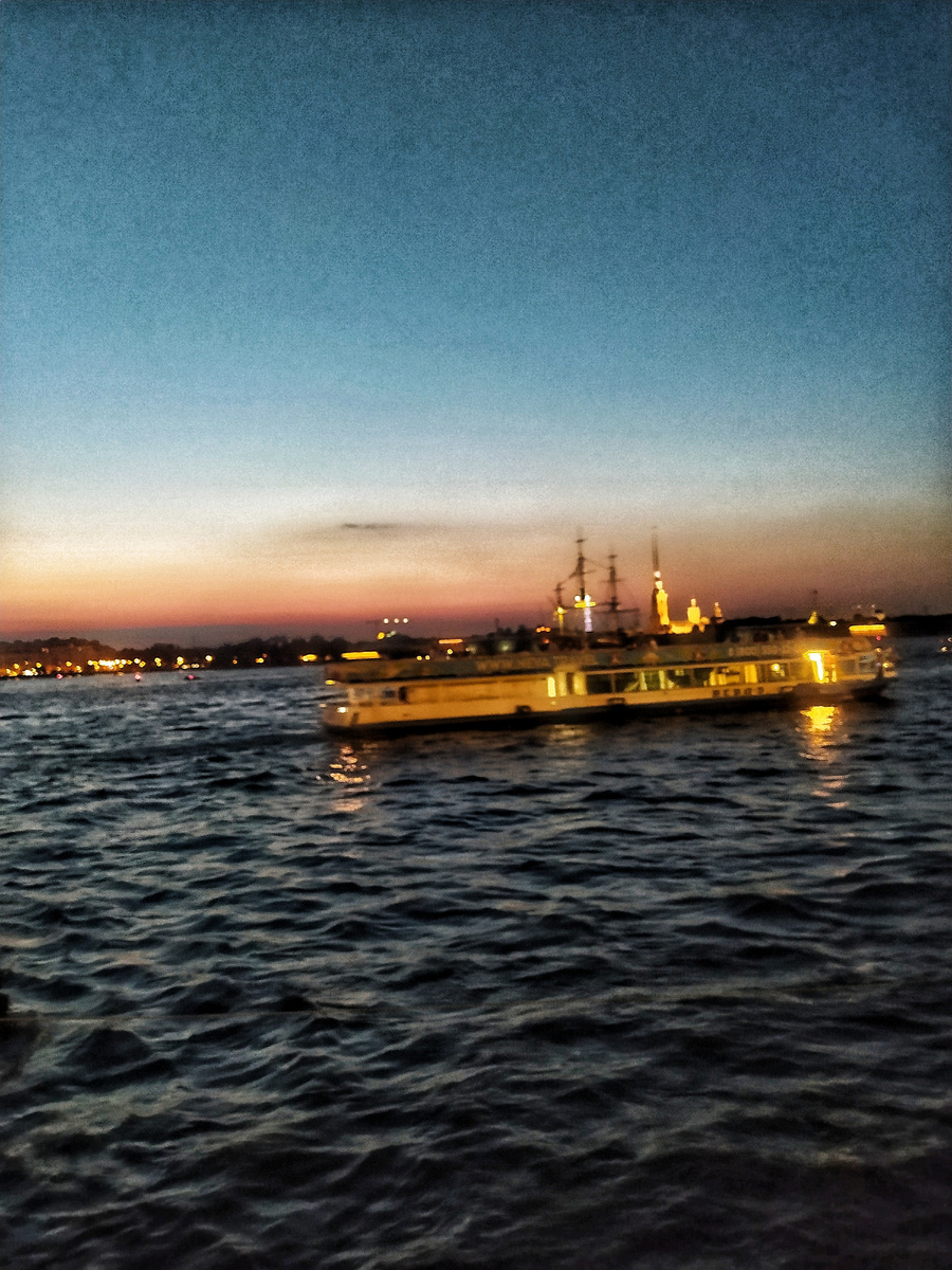 Здравствуй, Питер