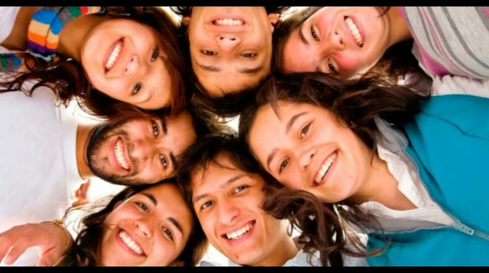    Как найти друзей вне школы