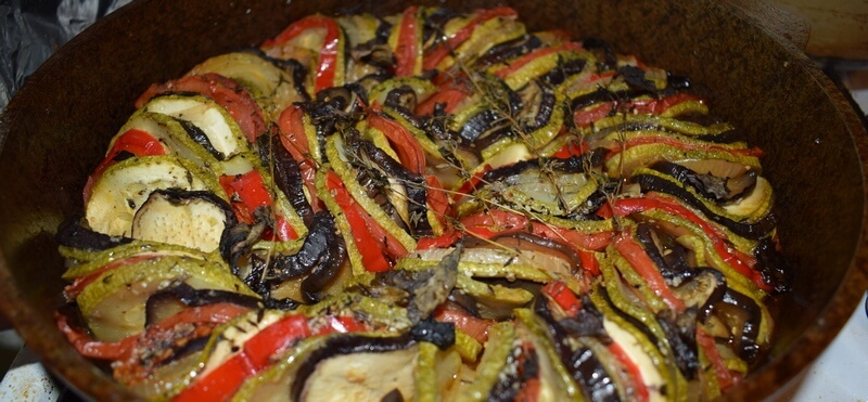 Рататуй с пряной заправкой