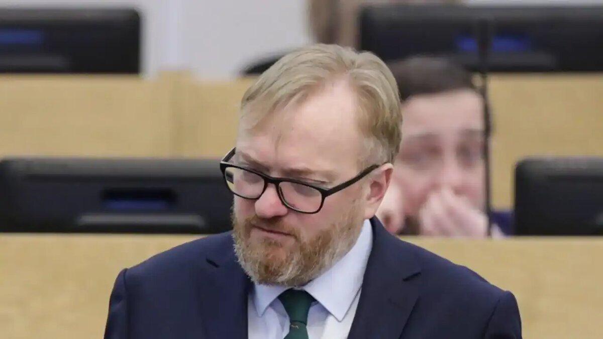    Заместитель председателя Комитета Госдумы по защите семьи, вопросам отцовства, материнства и детства Виталий Милонов.