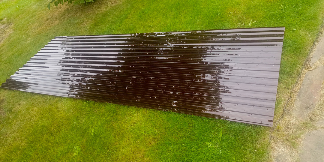 Красивая кровля для уличного душа