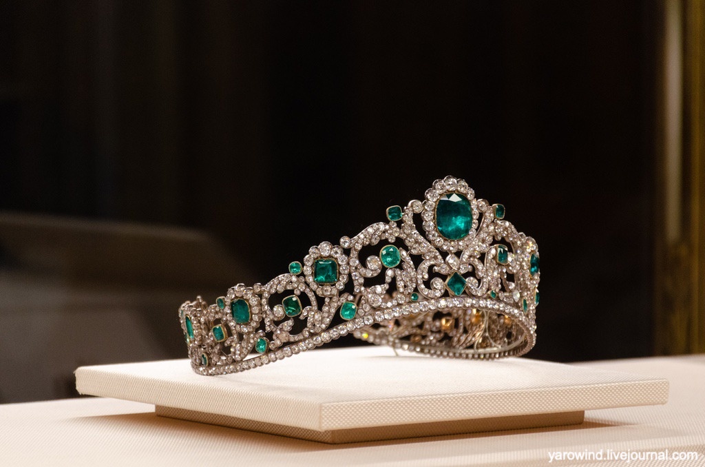 Тиара герцогини Ангулемской, Лувр