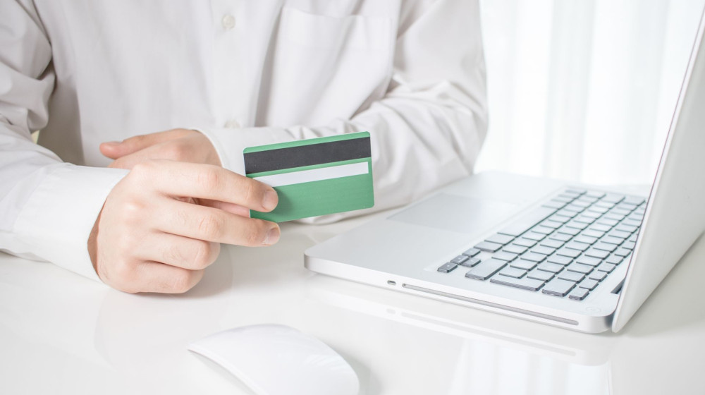    Как мошенники выдают воздух за миллионы поддельные банковские гарантии в 2024 году