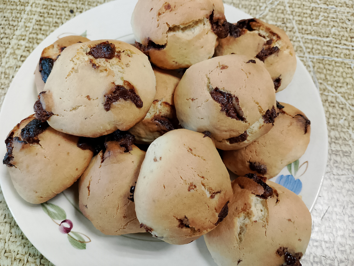 Печенье с шоколадом.