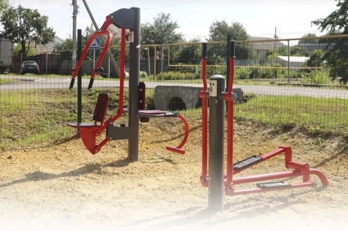    Спортивное оборудование установили на детской площадке в белгородском селе