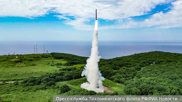     Фото: Пресс-служба Тихоокеанского флота РФ/РИА Новости    
 Текст: Дмитрий Зубарев