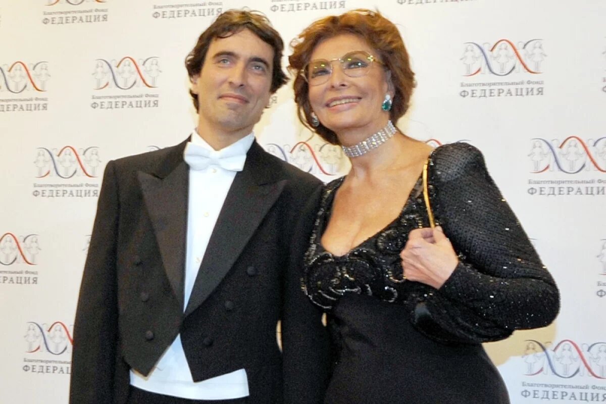    Старший сын Софи Лорен обвенчался в Грузии с фитнес-инструктором