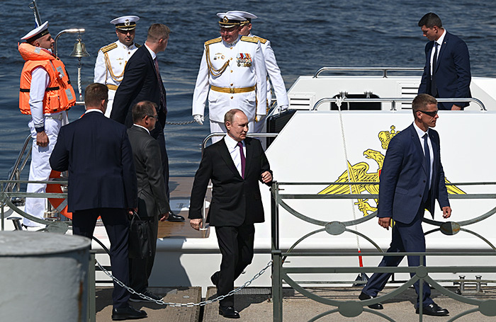     Рабочая поездка Владимира Путина в Санкт-Петербург.Алексей Даничев/ТАСС