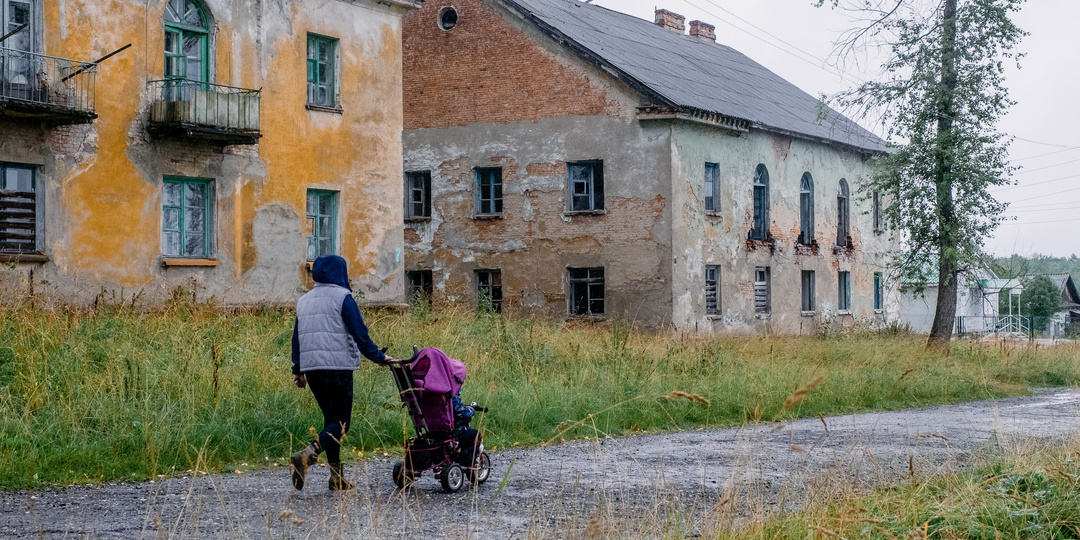 Как живут в посёлках, где заброшенных домов больше, чем жилых