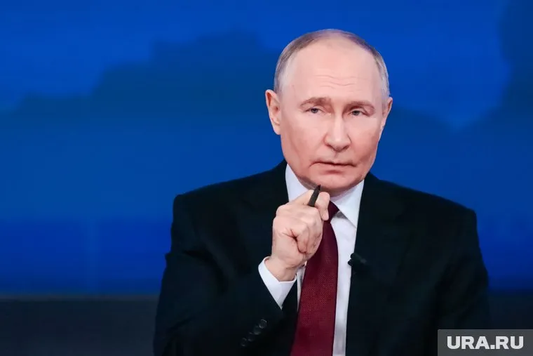 Путин по видеосвязи обратился к участникам оперативных учений «Июльский шторм»
Фото: Роман Наумов © URA.RU