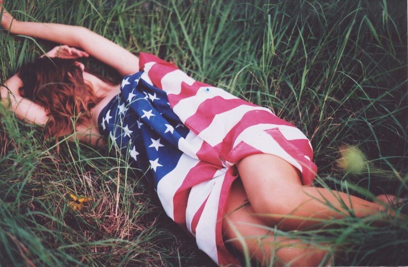 После беседы с этой американкой, ты точно выпустишь пар. Так что, учи инглиш! Источник: https://ru.pinterest.com/pin/59461657552096871/.