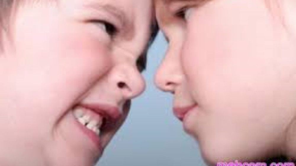    Как научить ребёнка извиняться перед друзьями