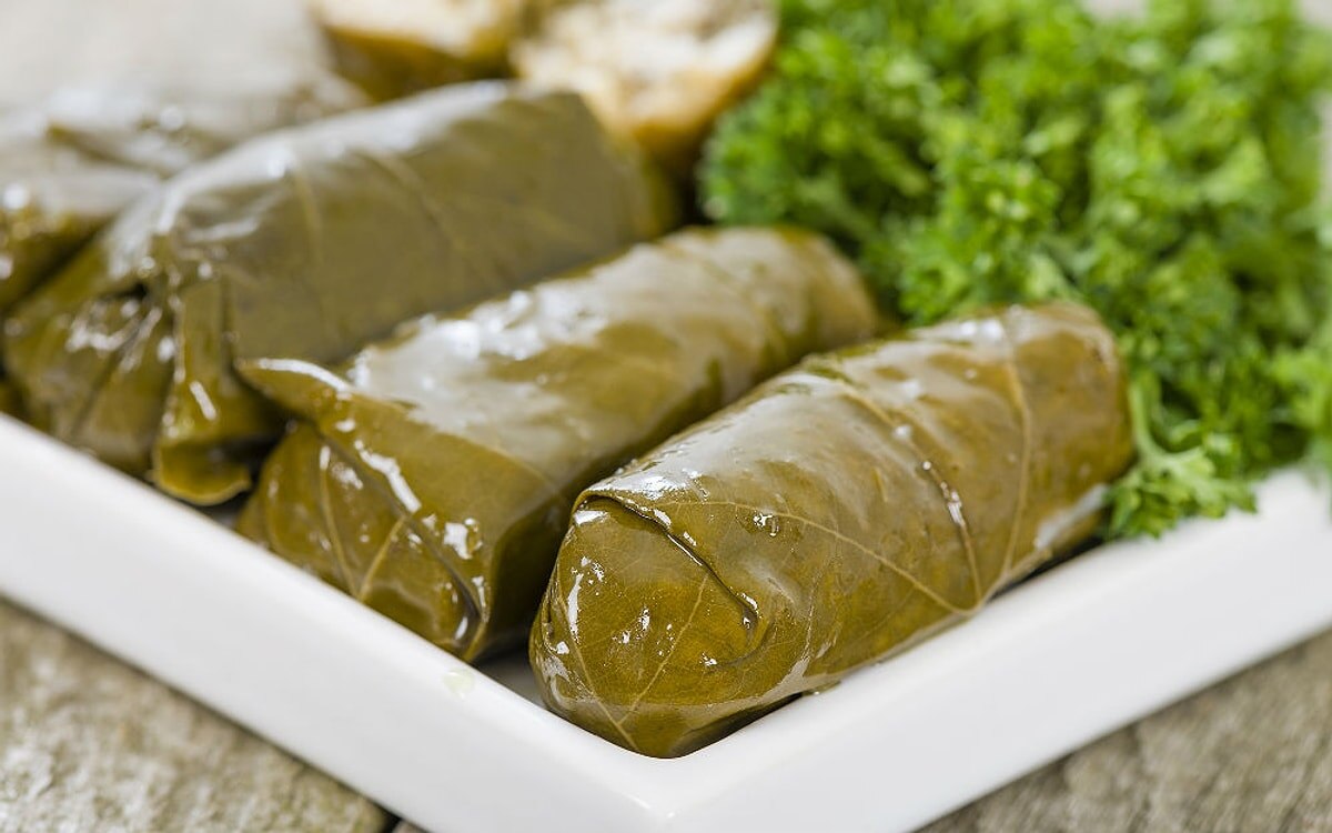    Долма по-русски или почему виноградные листья стали хитом постного стола