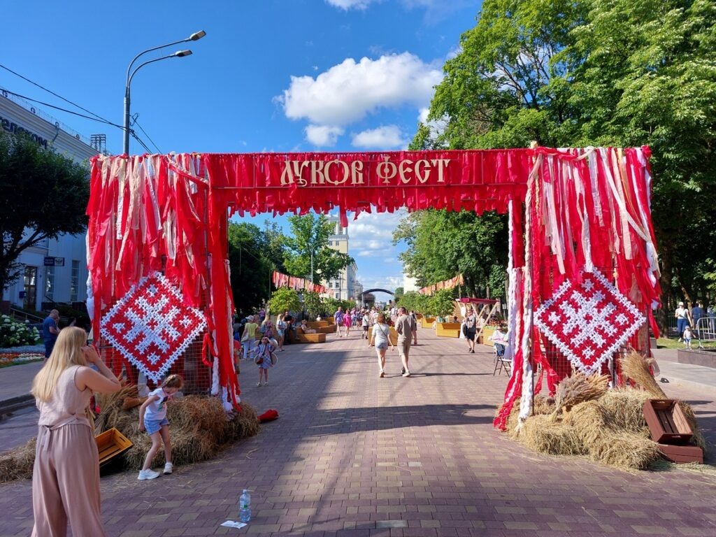    SmolNarod Максим Захаров