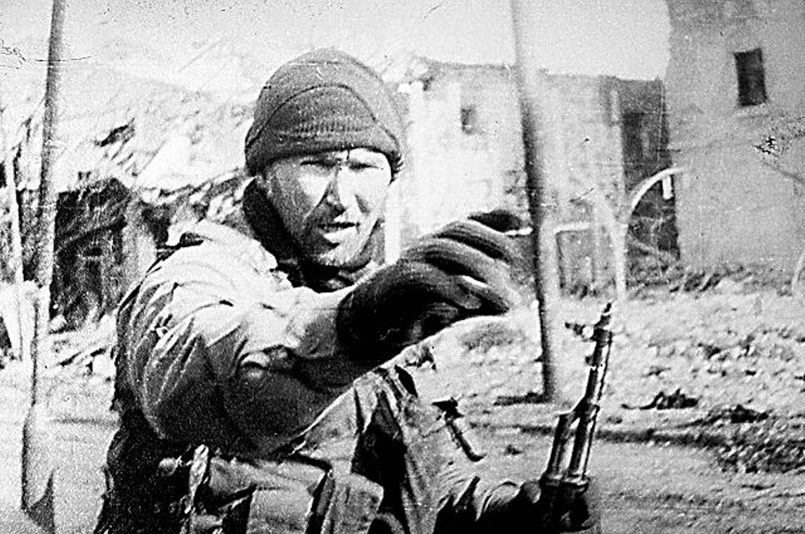 Майор спецназа ВДВ Николай Кравченко в Грозном.