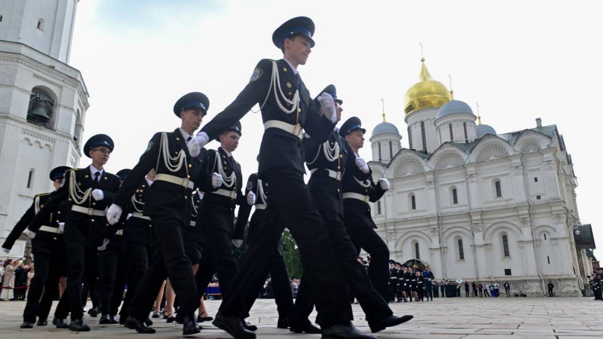    Церемония вручения аттестатов в Кремле выпускникам 9-х и 11-х кадетских классов ФСО России / Фото: Сергей Киселев / АГН Москва