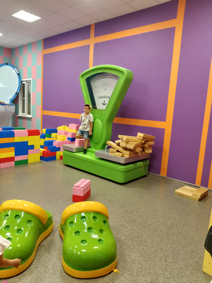 Фото автора, в доме великана