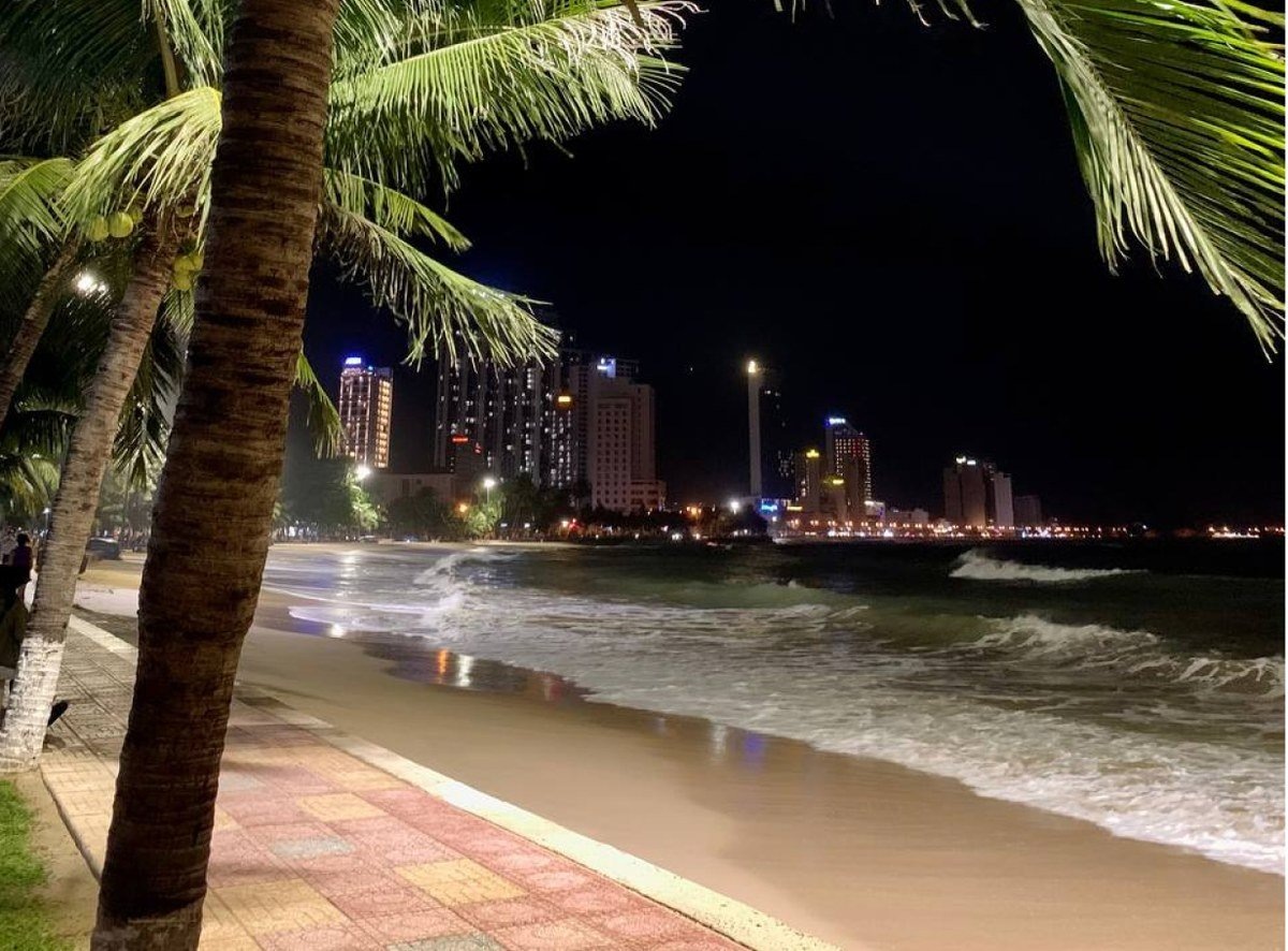 ночной Нячанг