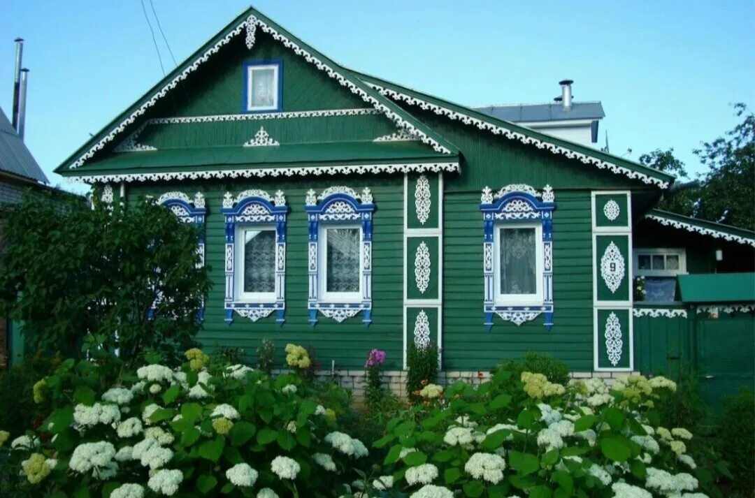 К сожалению, фото не из Абдулино, но примерно такие дома там есть и по сей день 