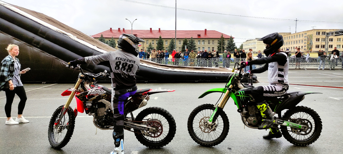Участники мотошоу. Фото автора