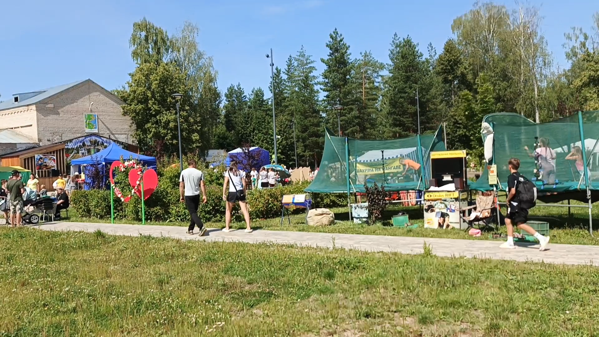 Праздник в нашем посёлке из личного архива