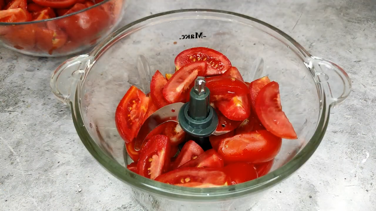 Базиликовый соус на зиму. Фото автора. 