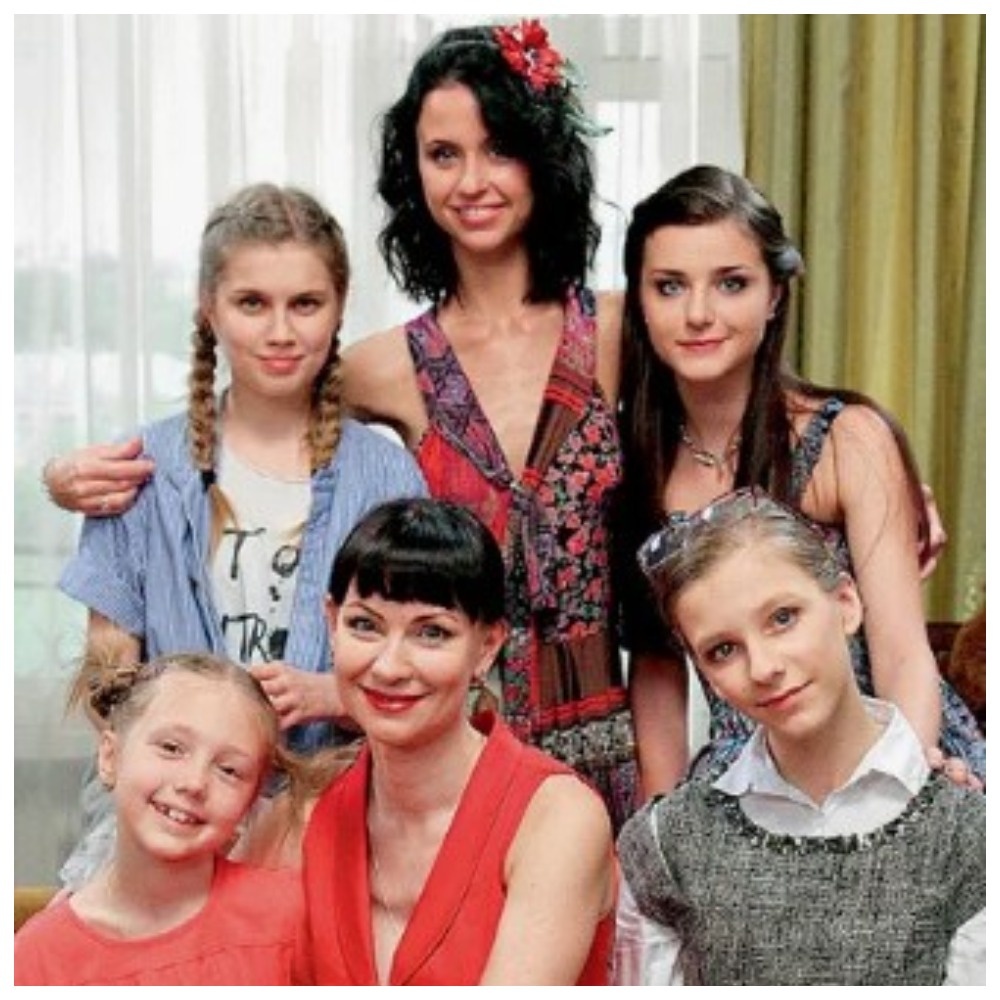 В сериале Папины дочки