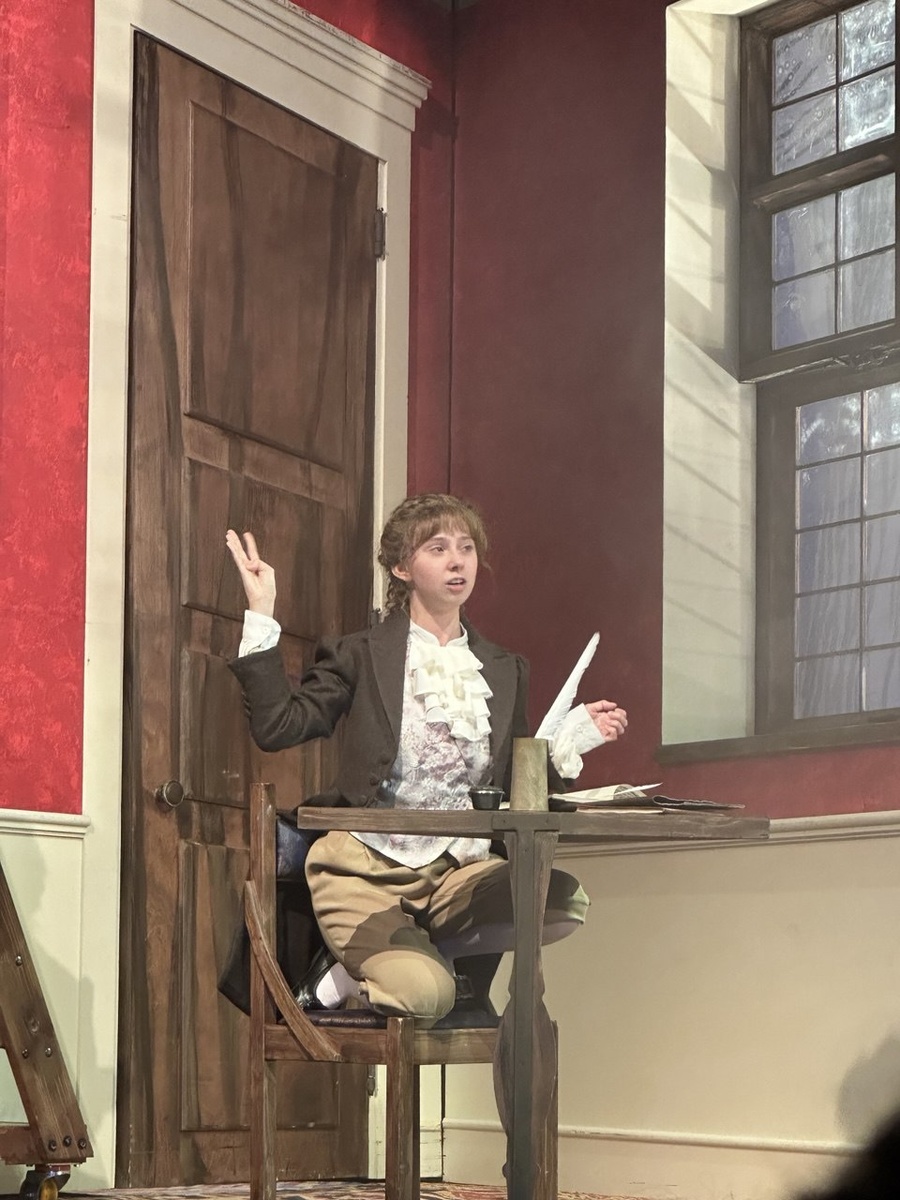 Томасина (Екатерина Новокрещенова). Спектакль «Аркадия». Мастерская Петра Фоменко. Фото автора.