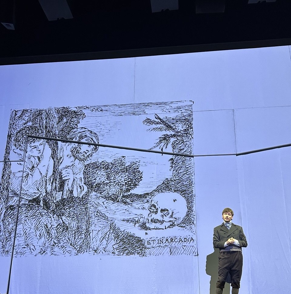 Рассказчик представляет картину Гверчино «Et in Arcadia ego”. Спектакль «Аркадия». Мастерская Петра Фоменко. Фото автора.