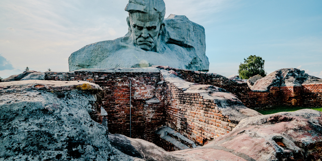Беларусь на машине. Беловежская пуща и звери за решеткой. Невежество людей в Бресте