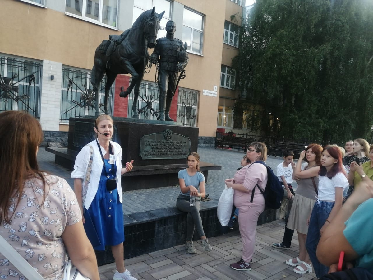 Листай галерею