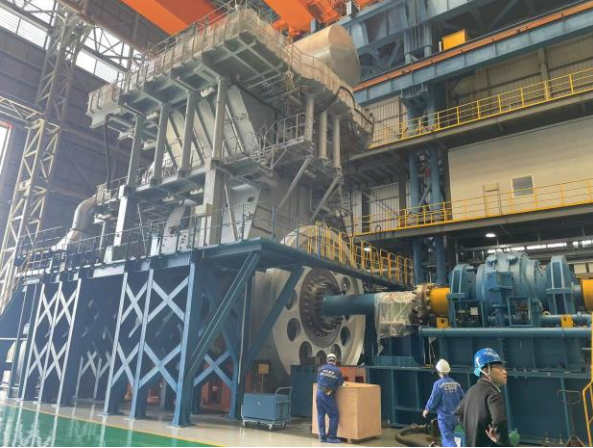 Рисунок 1. Двигатель SCE920.