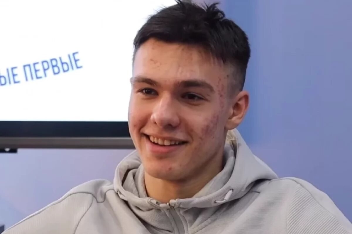    Побивший рекорд бегун Крылов сказал, почему пошел работать на кладбище