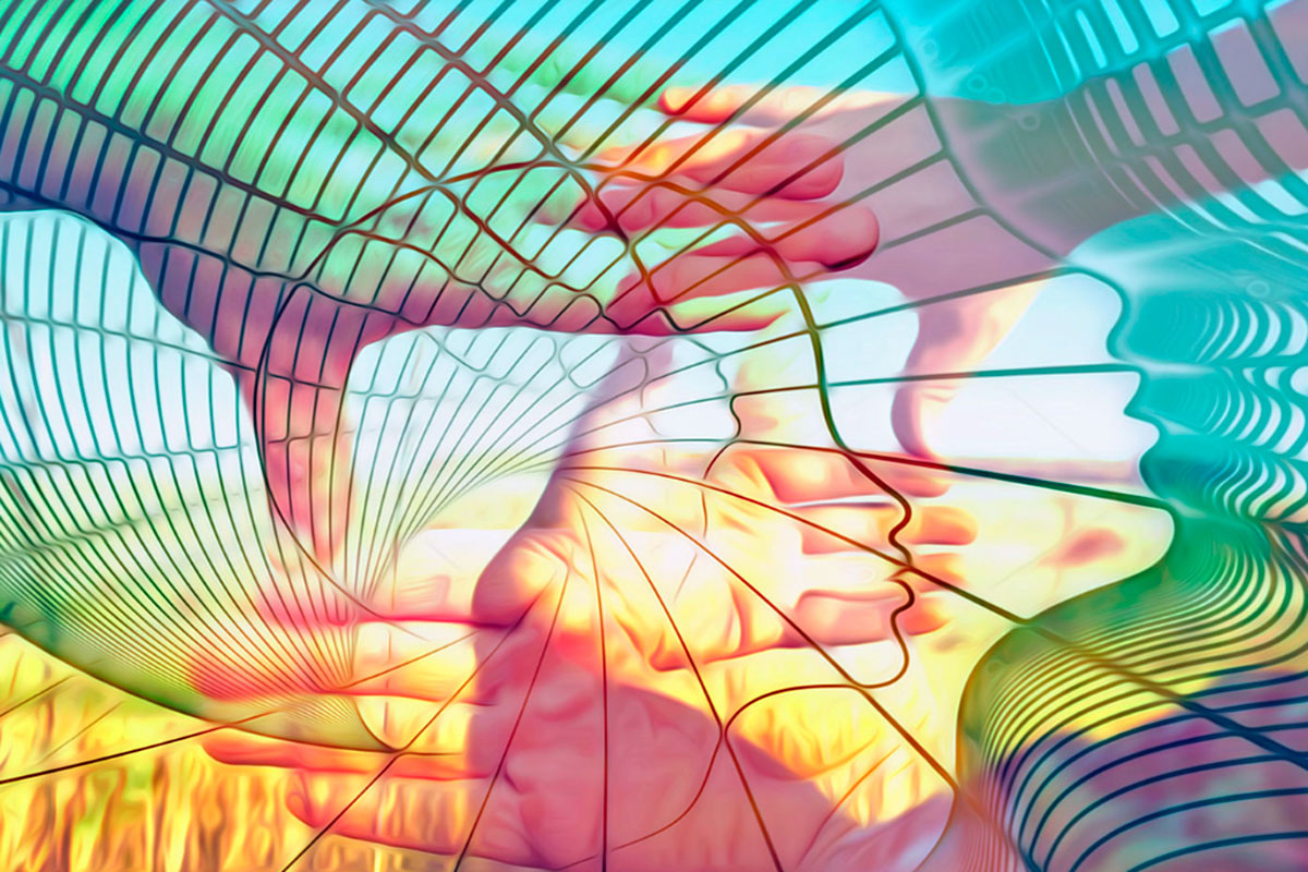 Для Арендт политика — сфера истинной свободы, где люди, объединяясь, создают уникальное