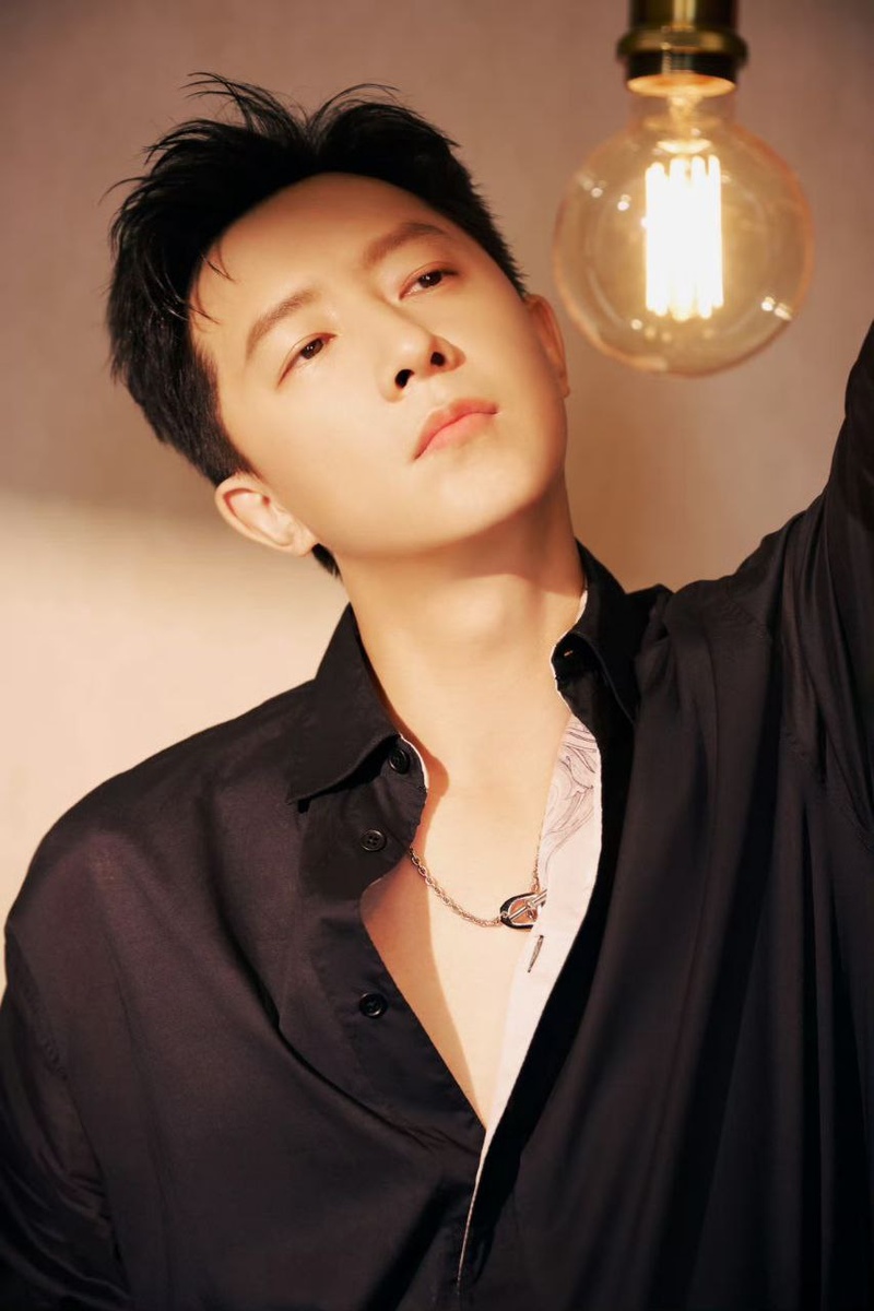 Актёр Хань Гэн, 41 год. Листайте галерею...