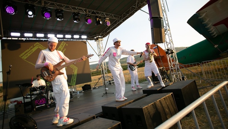    Музыка задавала настроение всем посетителям фестиваля Фото: Валерия Алтухова / / ИА «Победа26»