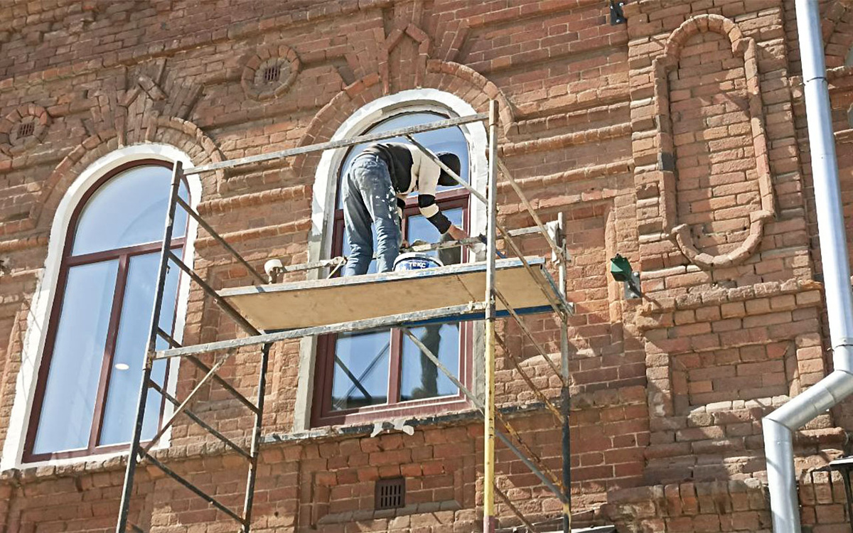 Минстрой продлил на 2025 год порядок компенсаций за капремонт жилья, поврежденного в результате ЧС или теракта.  Фото: Фото: ФедералПресс / Максим Филиппович