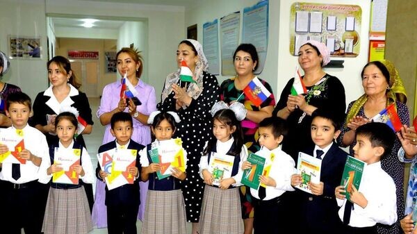    © Foto / Русский дом в Таджикистане