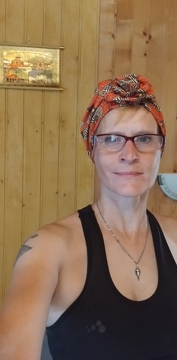 Всех приветствую на моем канале с неопреленной тематикой) 