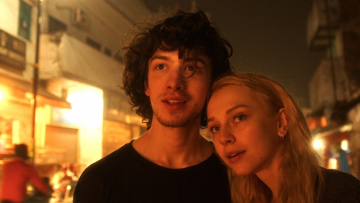 Кадр из фильма «Надо снимать фильмы о любви»