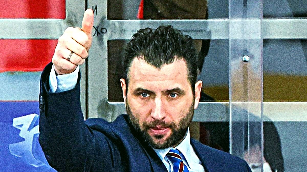 Роман Ротенберг выйдет на лёд уже не как тренер СКА, а как функционер ФХР