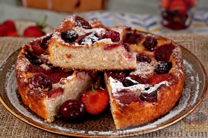 творог, сметана, яйца, клубника, вишня, сахар, сахар ванильный, хлопья овсяные, масло сливочное, сахарная пудра, мята