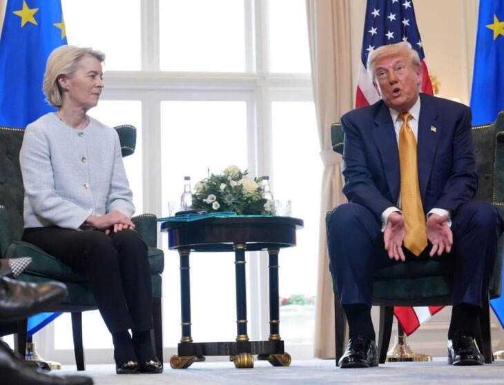     Трамп объявляет главе ЕК Урсуле фон дер Ляйен условия торговой "сделки". Источник: nypost.com.