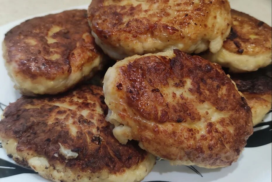 Куриные котлеты с кабачком