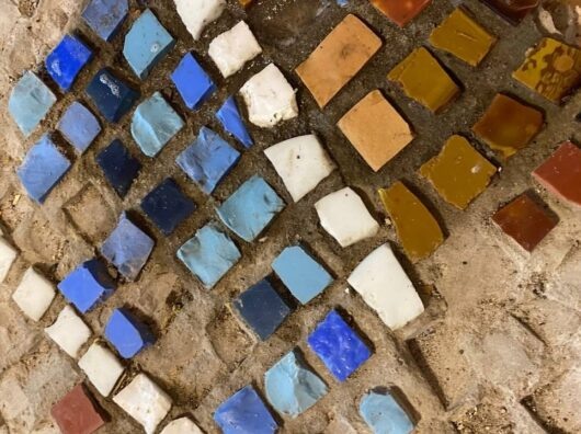    фрагмент мозаичного панно «Балканы» // фото: фонд «Внимание»