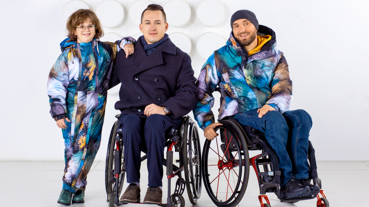 Адаптивная одежда по социальному сертификату на OZON от компании «ОРТОМОДА»